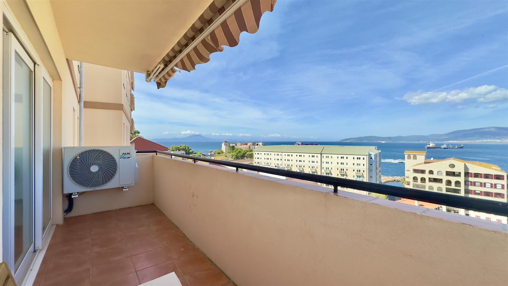 Image of Apartment - 3 Bedrooms - 2 Bathrooms for Sale in Vineyards-Gibraltar, Image 8